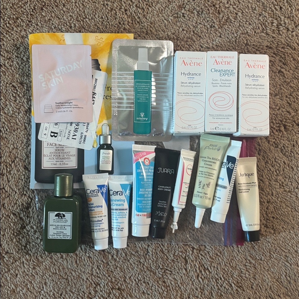 BUNDLE Makeup/Body/Skincare Samples - Picture 8 of 9